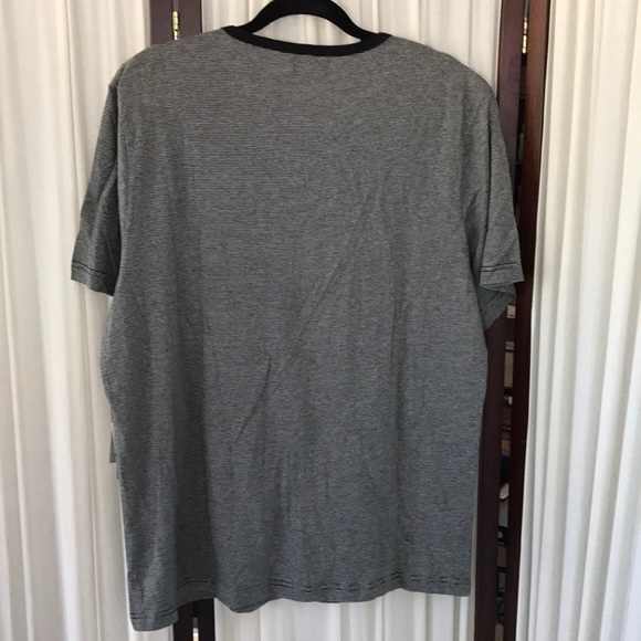 Reaction Kenneth Cole men's T-shirt New - Picture 7 of 8